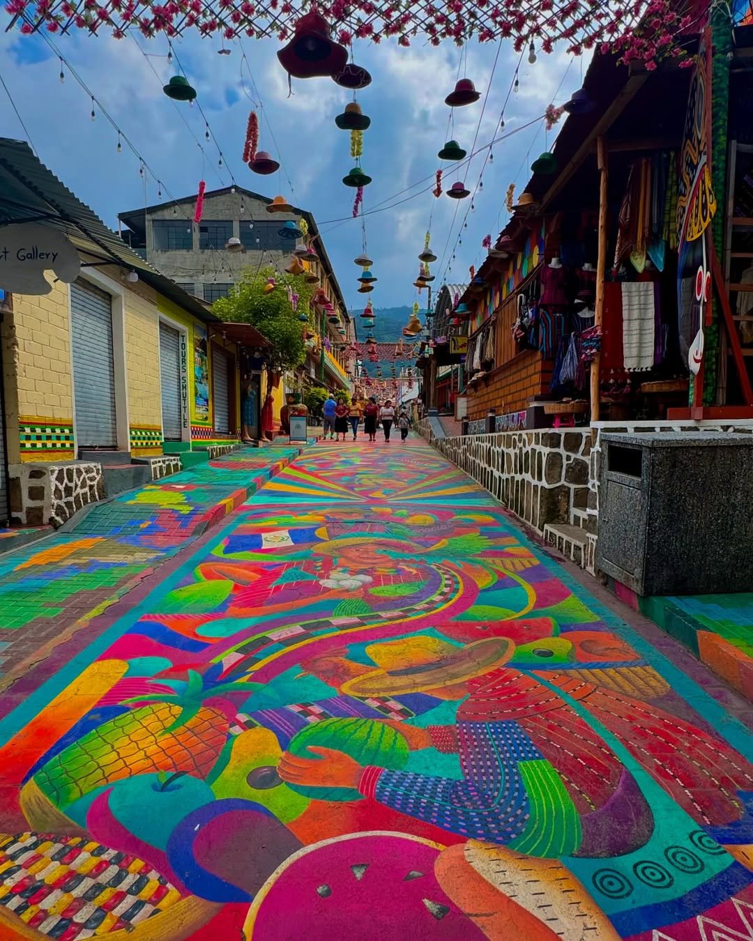 Hat Street, San Juan La Laguna
