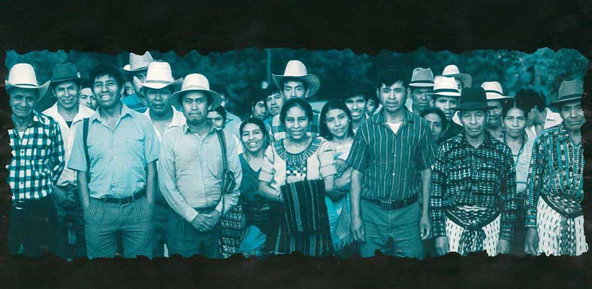 Members of the Cooperativa La voz