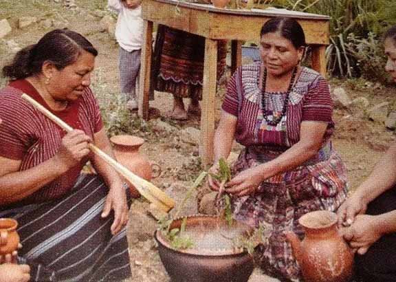 Q'omaneel Association natural medicine preparation