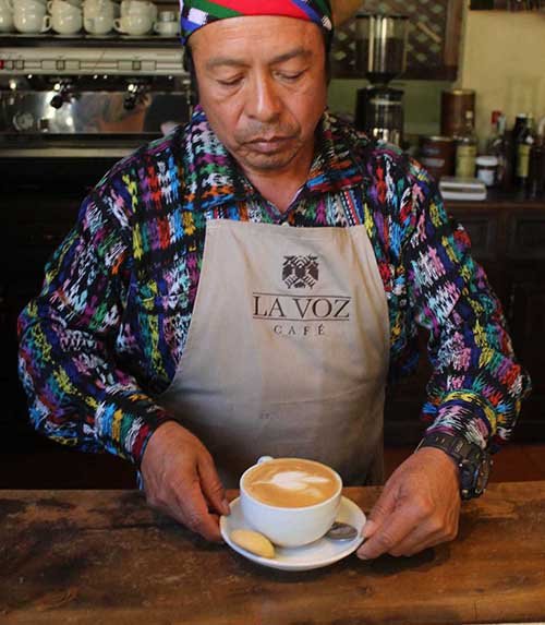 Cooperativa La Voz preparación de café